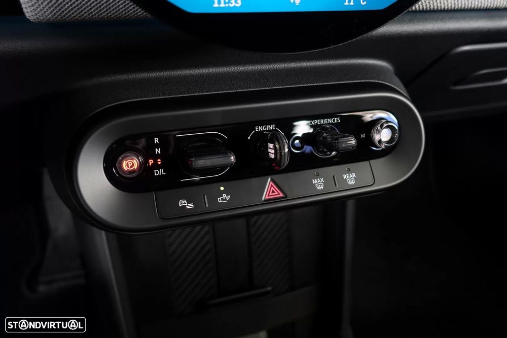 MINI 3 Portas Cooper C Favoured M - 13