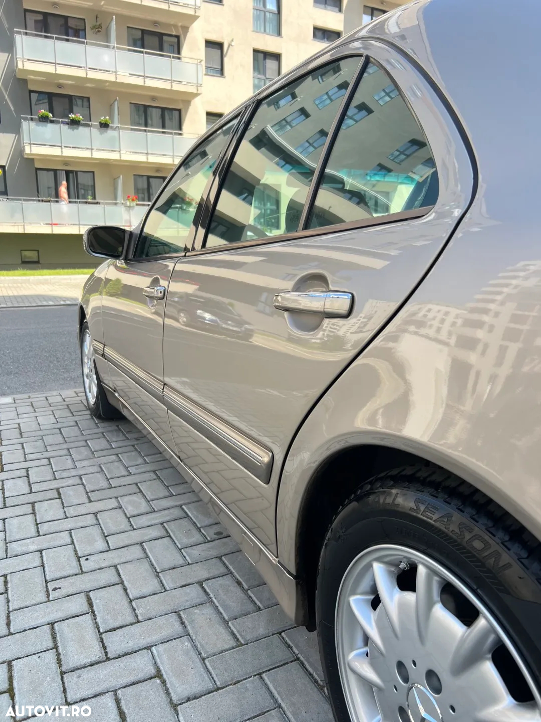 Mercedes-Benz E - 9