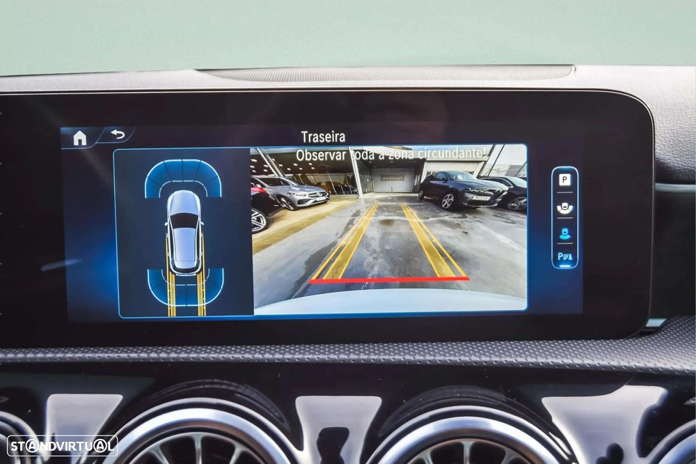 Mercedes-Benz A 250 e - 28