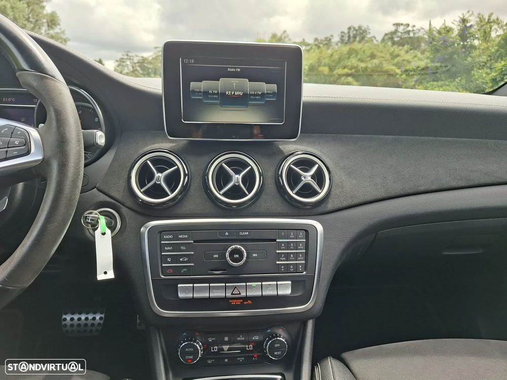 Mercedes-Benz CLA 180 d Shooting Brake AMG Line Aut. - 21