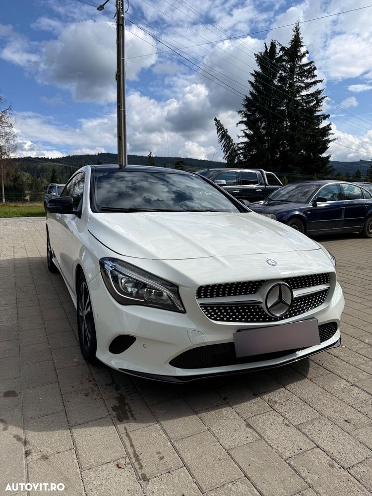 Mercedes-Benz CLA 180 Standard - 1