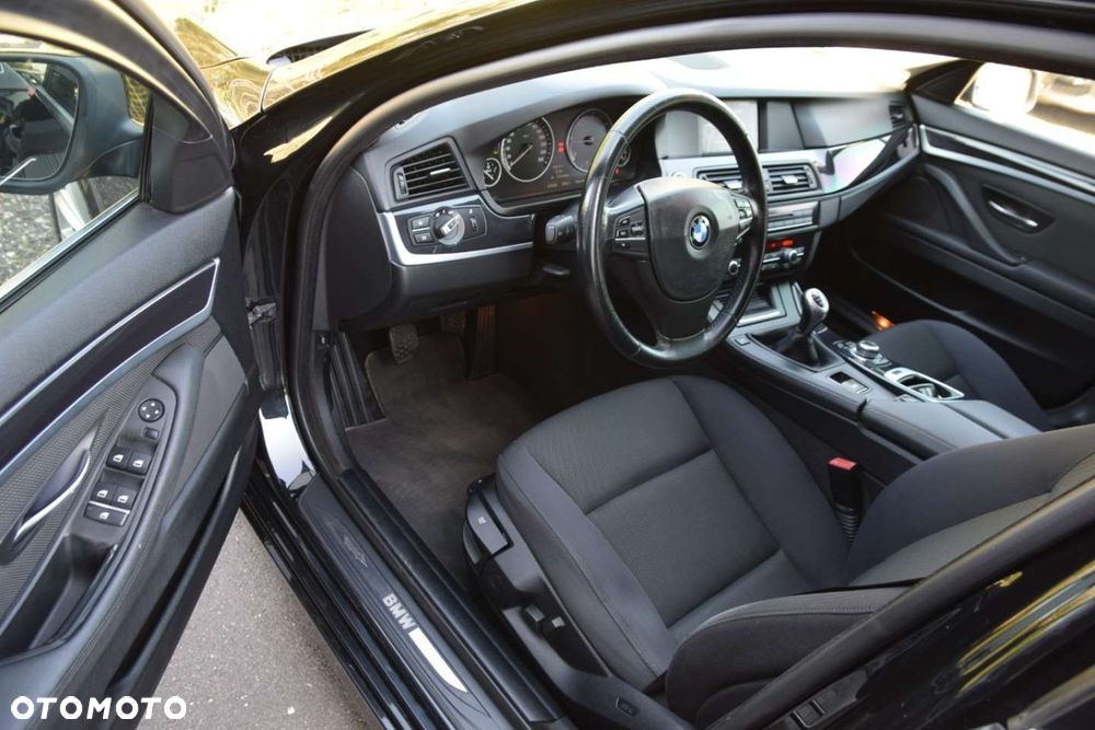BMW Seria 5 - 17