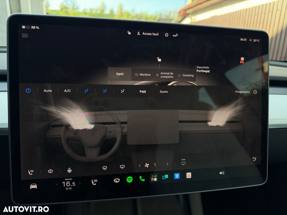 Tesla Model 3 Langstreckenbatterie Allradantrieb Dual Motor - 32