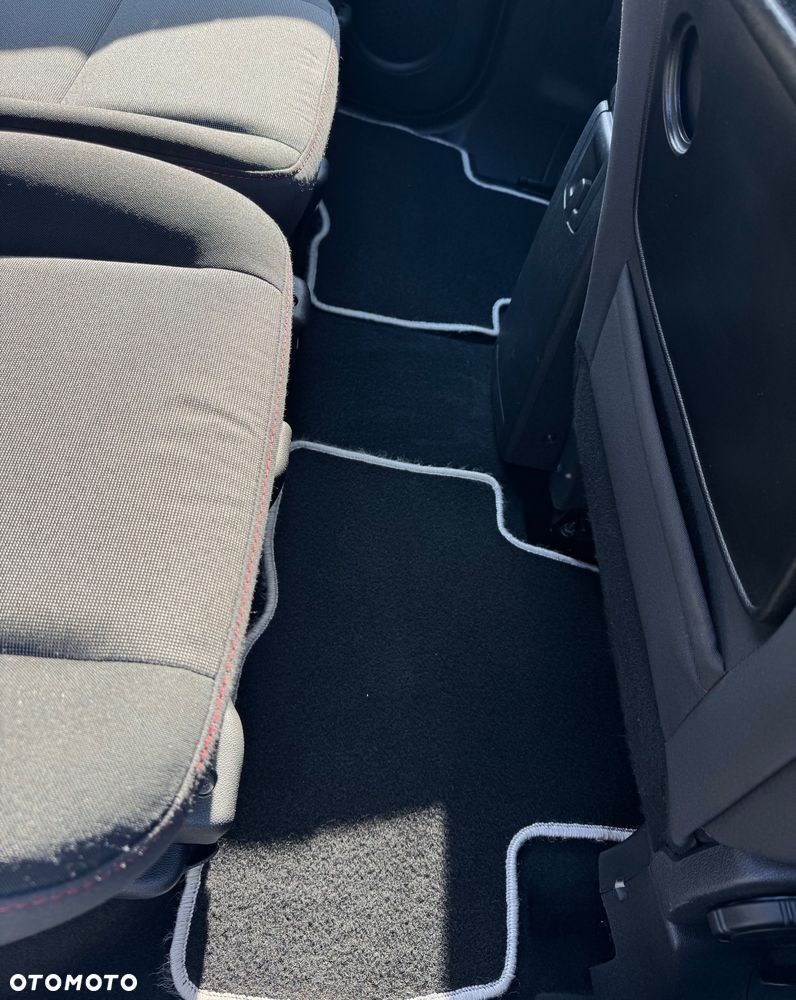 Renault Grand Scenic - 9