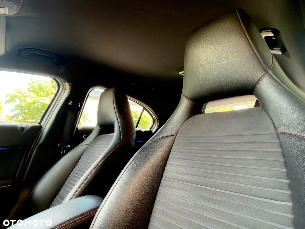 Mercedes-Benz Klasa A 200 7G-DCT AMG Line - 29