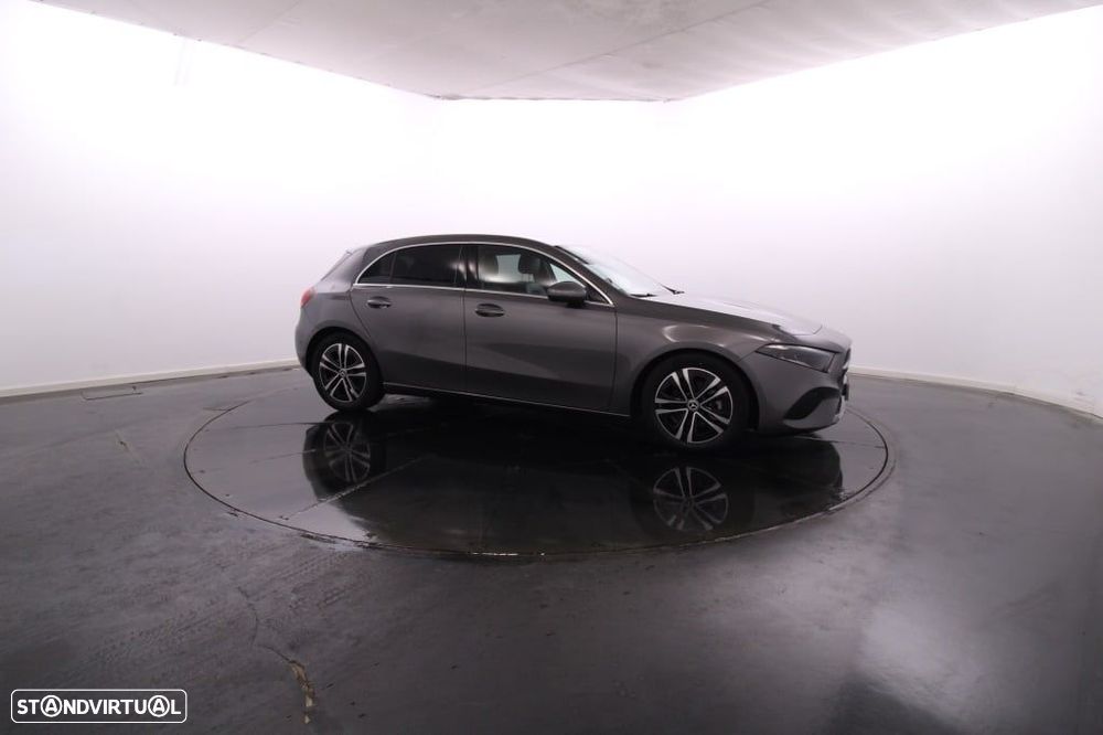 Mercedes-Benz A 200 d - 11