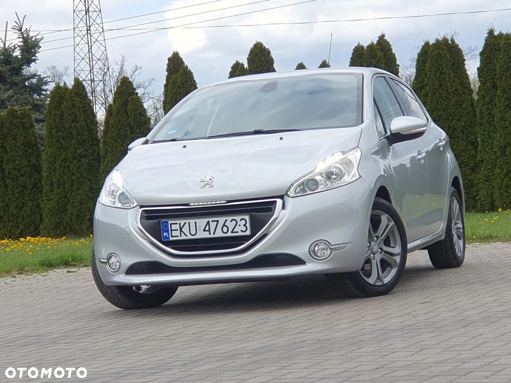 Peugeot 208 - 4