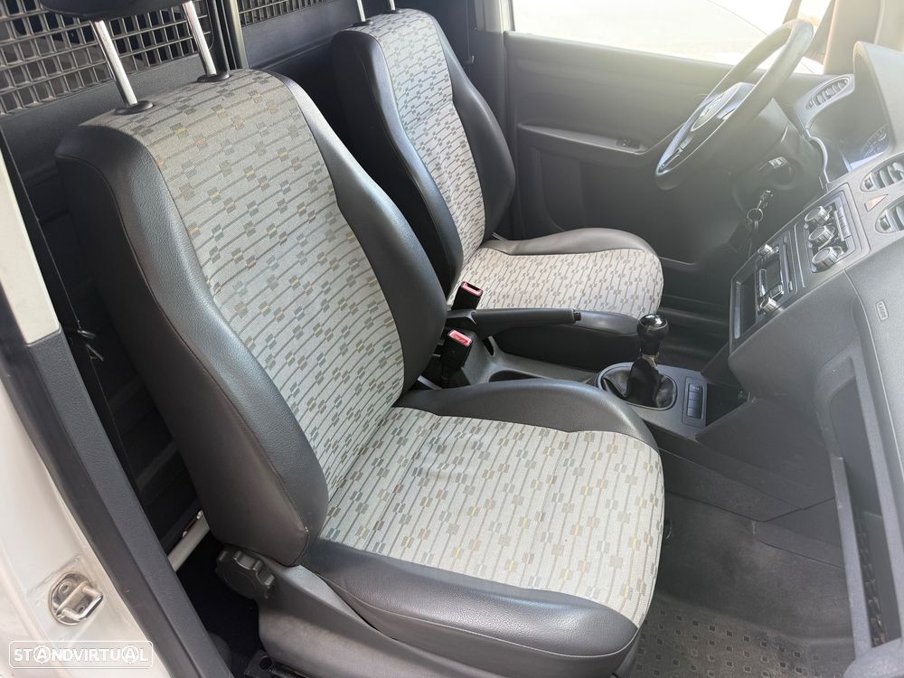 VW Caddy - 21