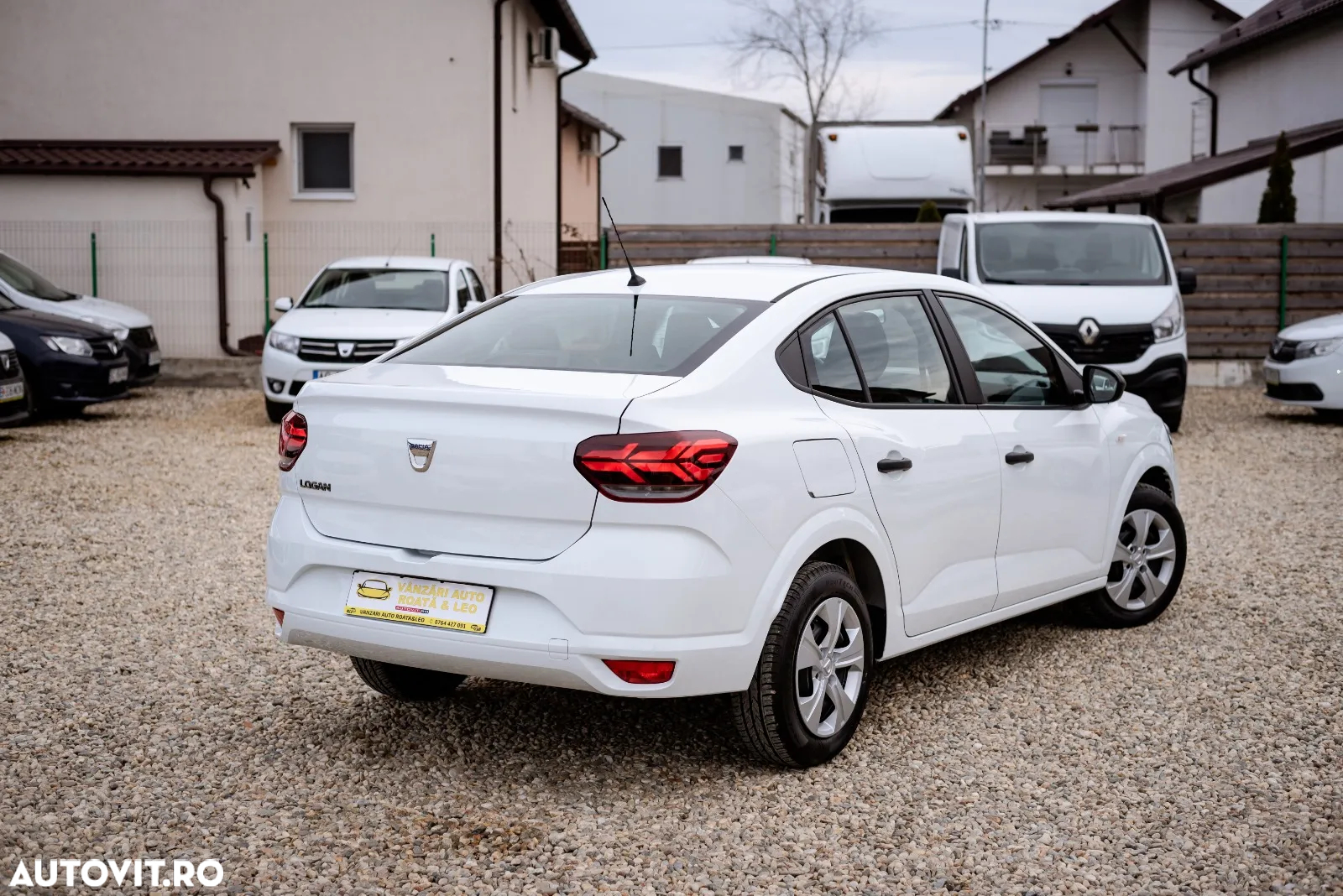 Dacia Logan ECO-G 100 Essential - 9