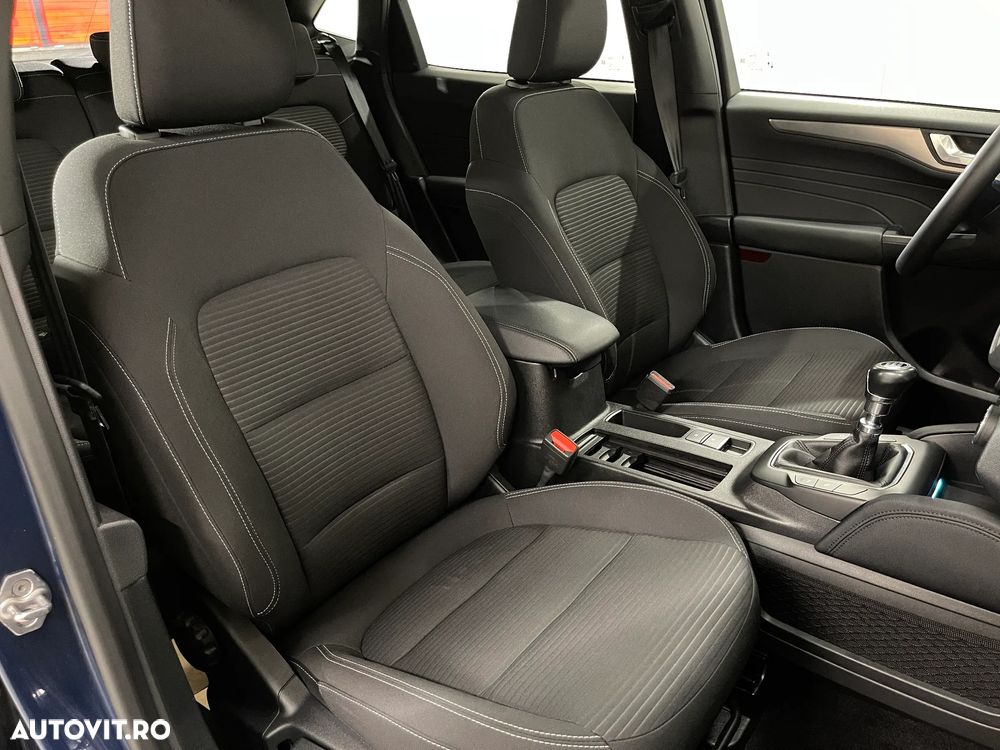 Ford Kuga 1.5 EcoBoost TITANIUM - 11
