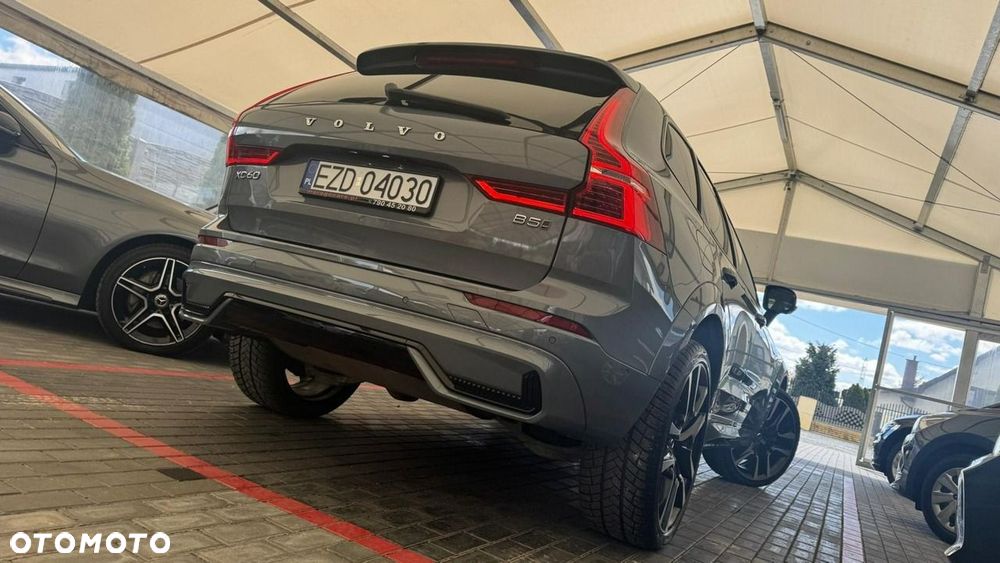 Volvo XC 60 B5 B AWD Ultimate Dark - 22