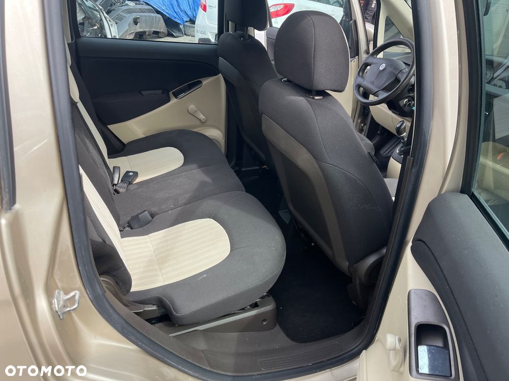 Lancia Musa 1.4 8V Platino - 8