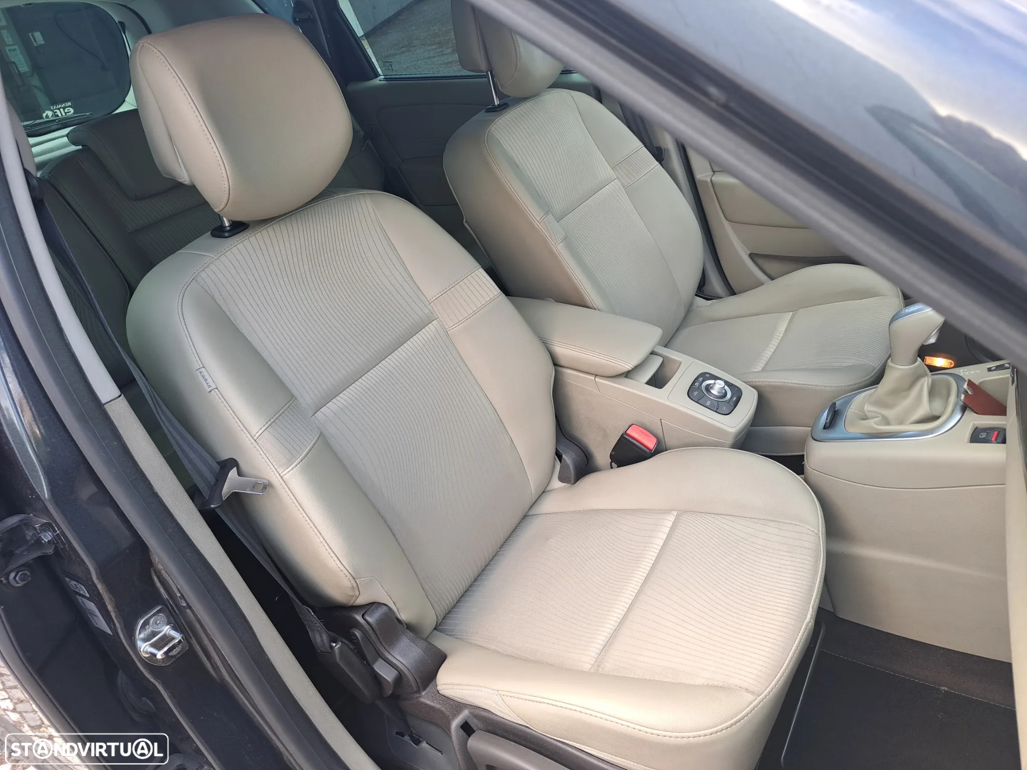 Renault Scénic 1.5 dCi Dynamique S EDC - 22