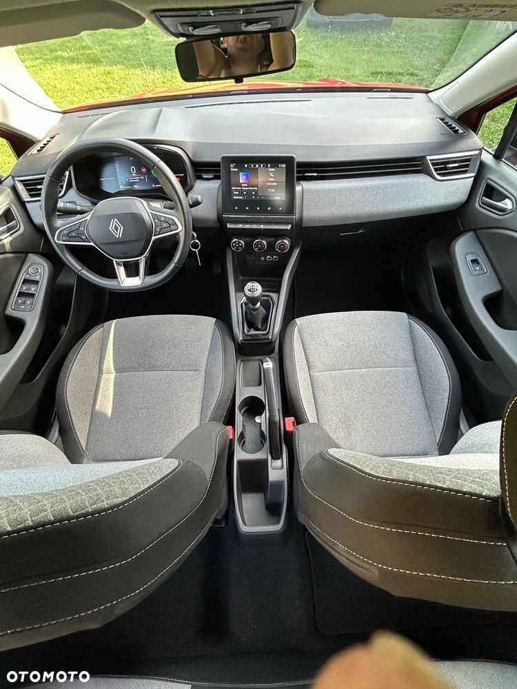 Renault Clio BLUE dCi 115 BUSINESS EDITION - 24