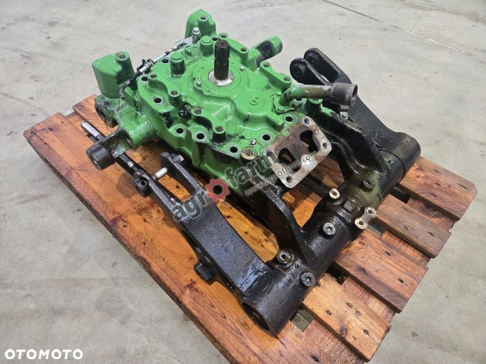 Obudowa WOM, podnośnik, John Deere 5125R, 5130R - 3