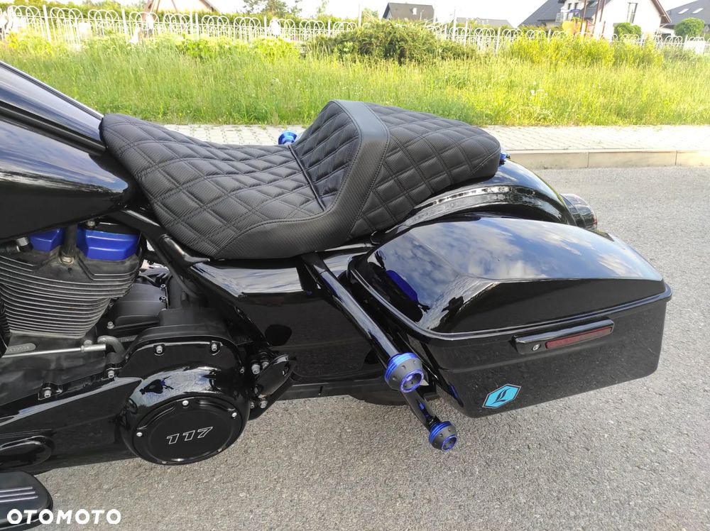 Harley-Davidson Touring Street Glide - 13