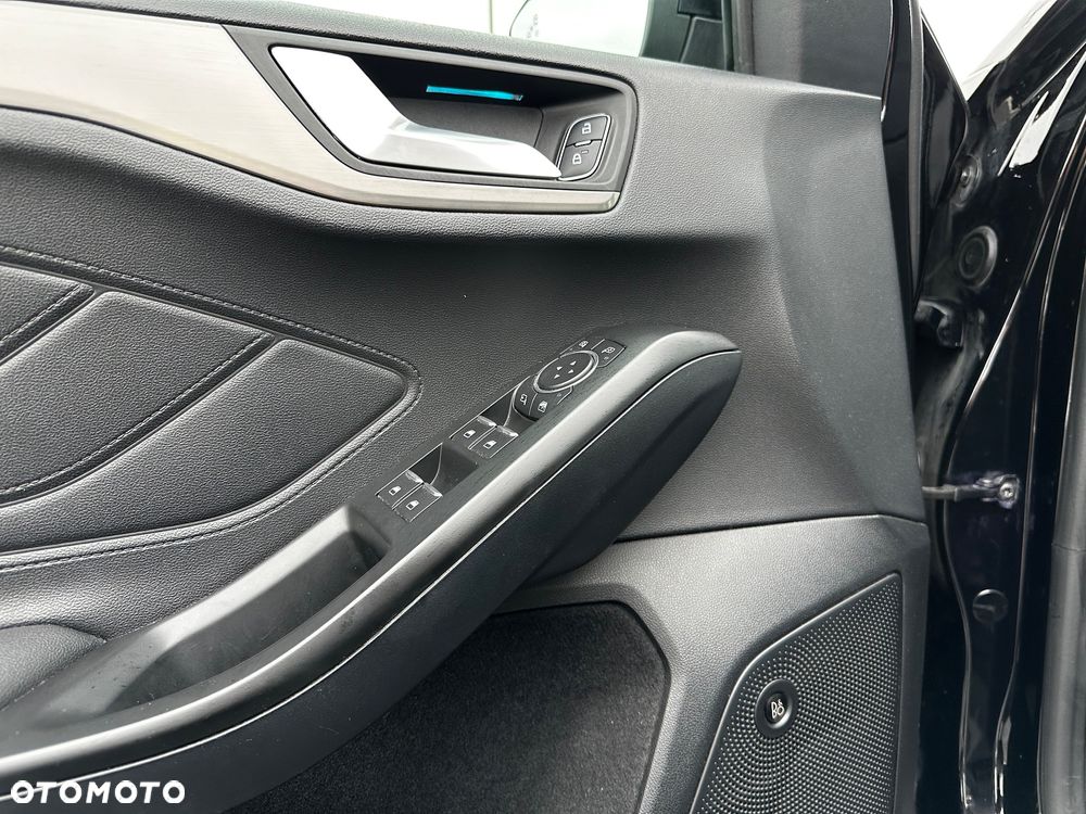 Ford Focus 2.0 EcoBlue Titanium Business - 16