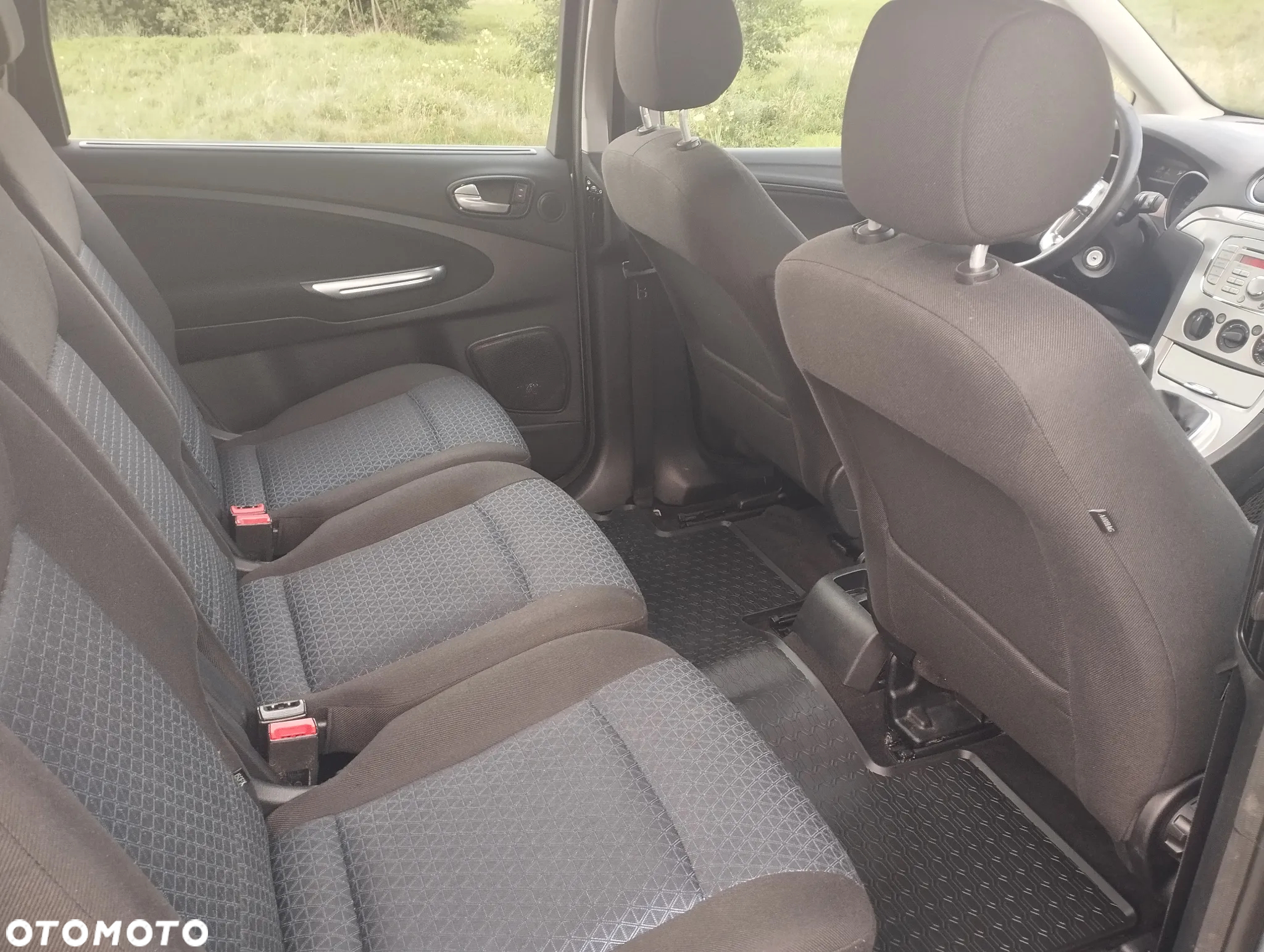 Ford Galaxy 2.0 Ambiente - 10