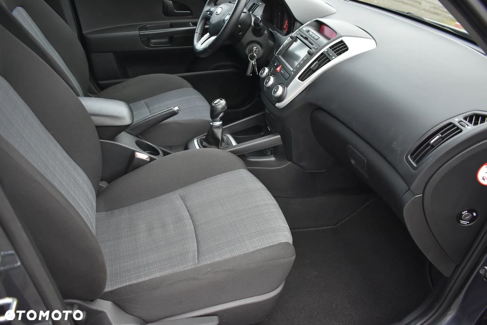 Kia Ceed ver-cee-d-1-4-comfort-plus - 14