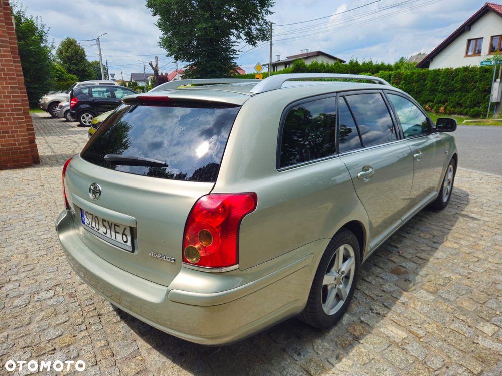 Toyota Avensis 1.8 VVT-i Sol - 3