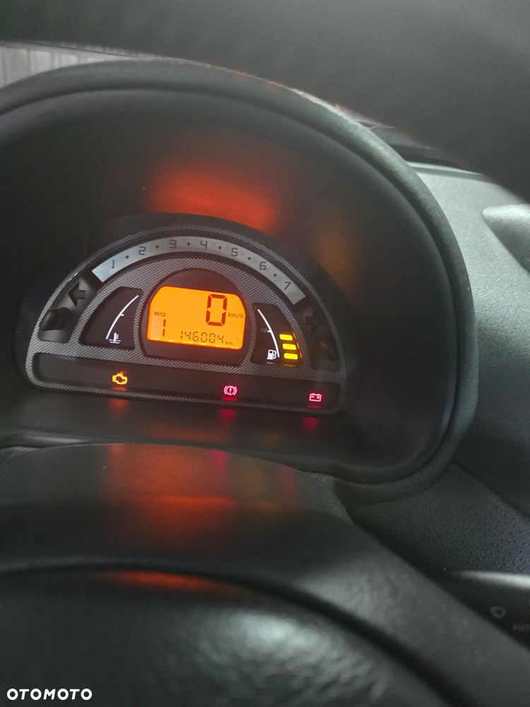 Citroën C2 1.6 VTR Senso Drive - 1