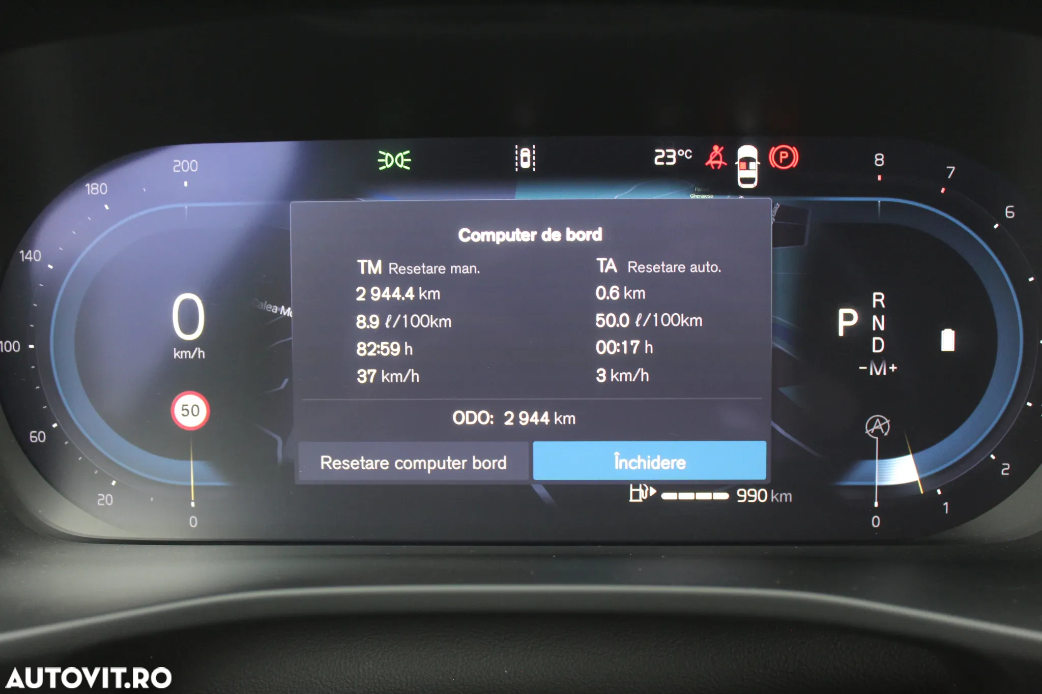 Volvo XC 40 B3 AT FWD MHEV Plus Dark - 18