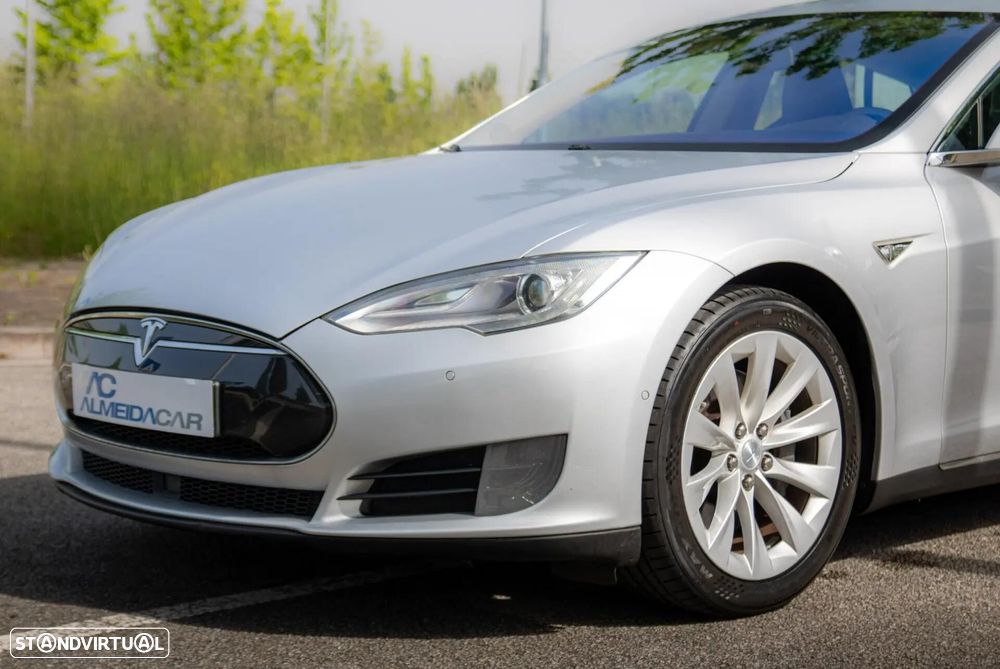 Tesla Model S 70D AWD - 28