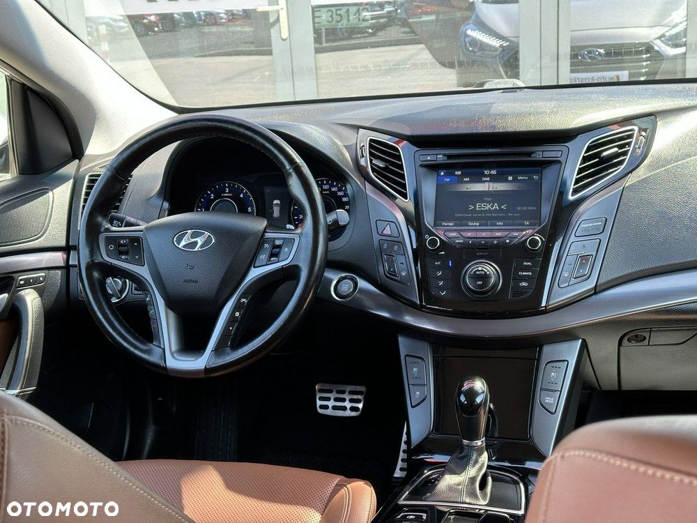 Hyundai i40 Kombi 1.7 CRDi DCT Premium - 11