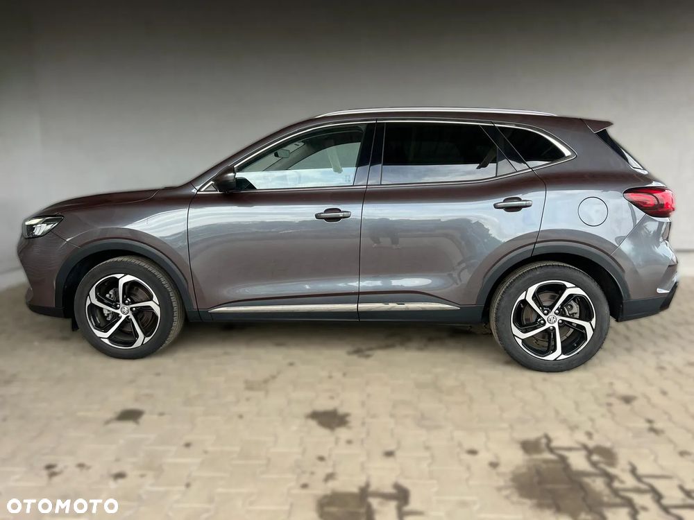 MG HS 1.5 T-GDI Exclusive DCT - 10