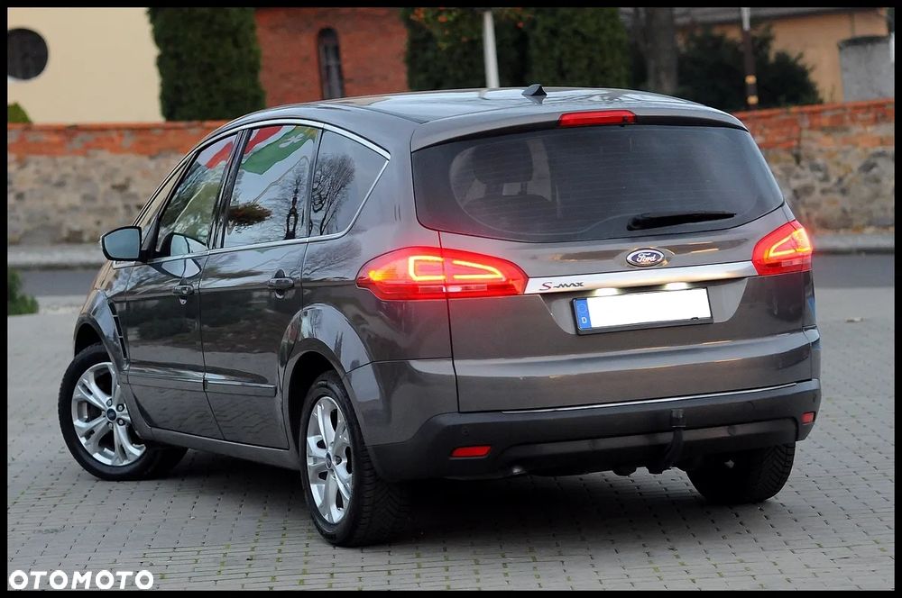 Ford S-Max 2.0 TDCi DPF Titanium X - 19