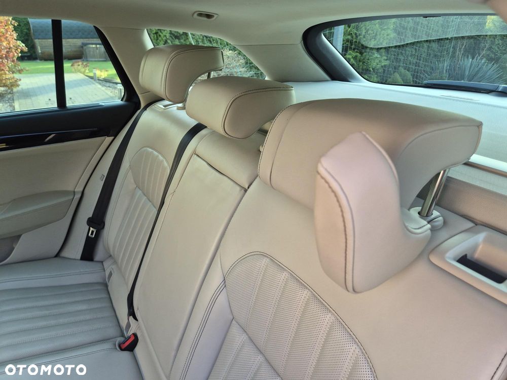 Skoda Superb 2.0 TSI 4x4 L&K DSG - 9