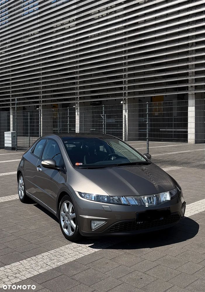 Honda Civic 1.8 Comfort - 3