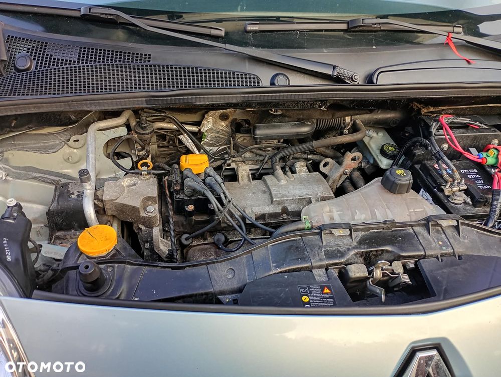 Renault Kangoo 1.6 8V Happy Family - 12