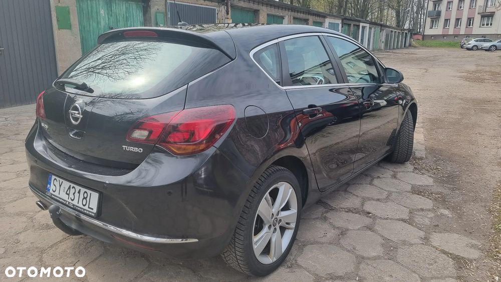 Opel Astra 1.4 T Cosmo - 3