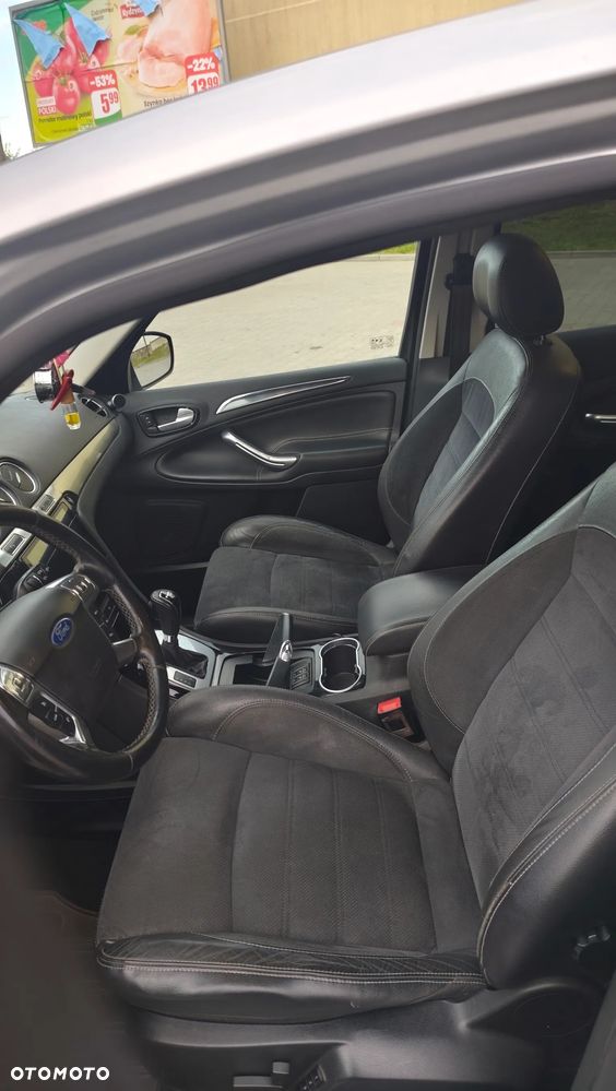 Ford S-Max - 9