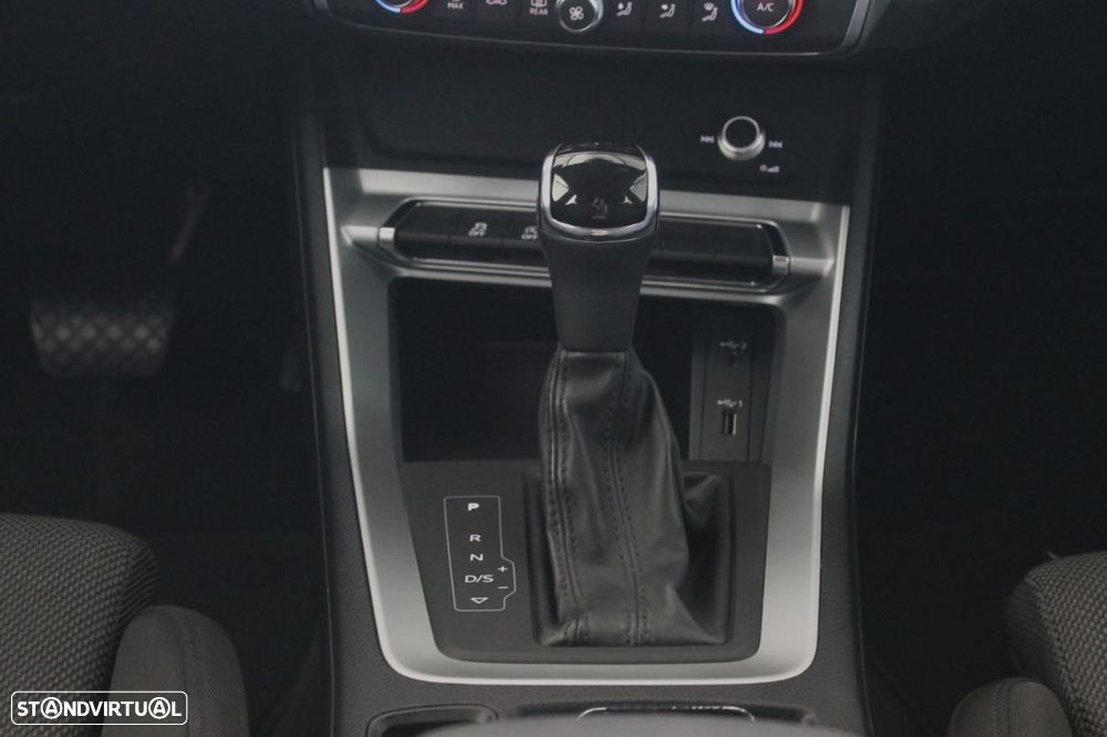 Audi Q3 35 TDI Advanced S tronic - 26