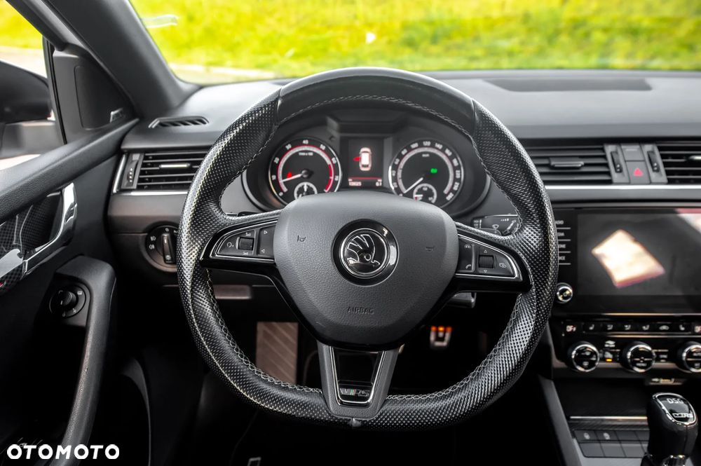 Skoda Octavia 2.0 TSI DSG RS 230 - 24