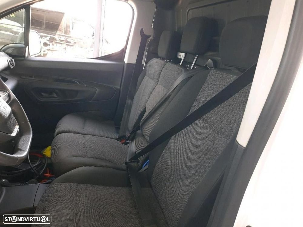 Peugeot e-Partner 50 kWh Premium Standard c/IVA - 5