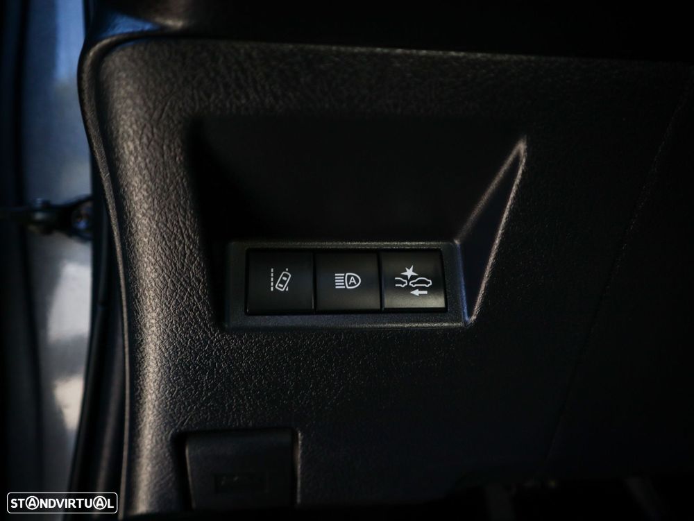 Toyota Yaris 1.0 VVT-i Exclusive - 18