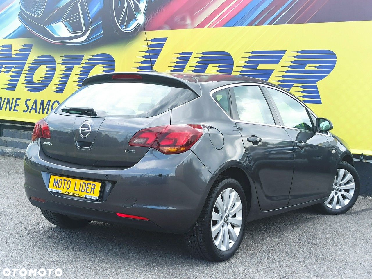 Opel Astra IV 1.7 CDTI Cosmo - 6