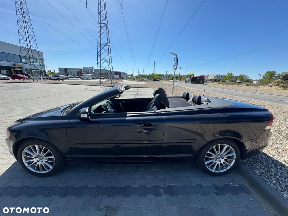 Volvo C70 2.0D Momentum - 1