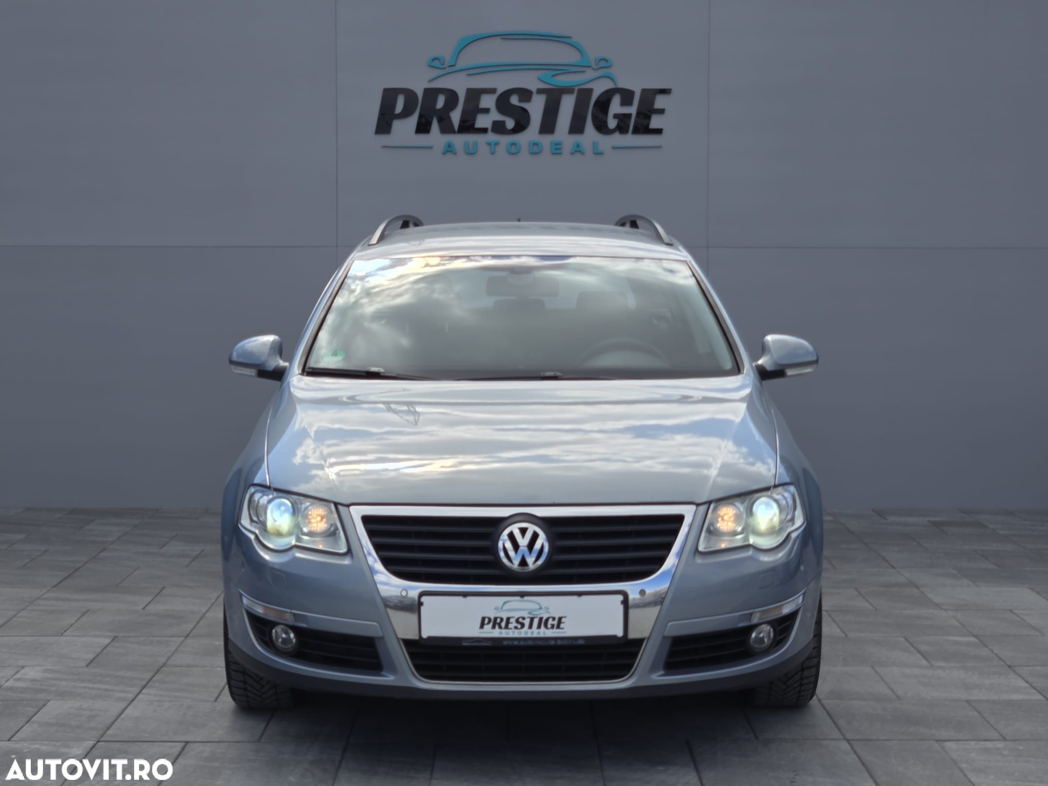 Volkswagen Passat Variant 2.0 TDI Blue TDI DSG Comfortline - 3