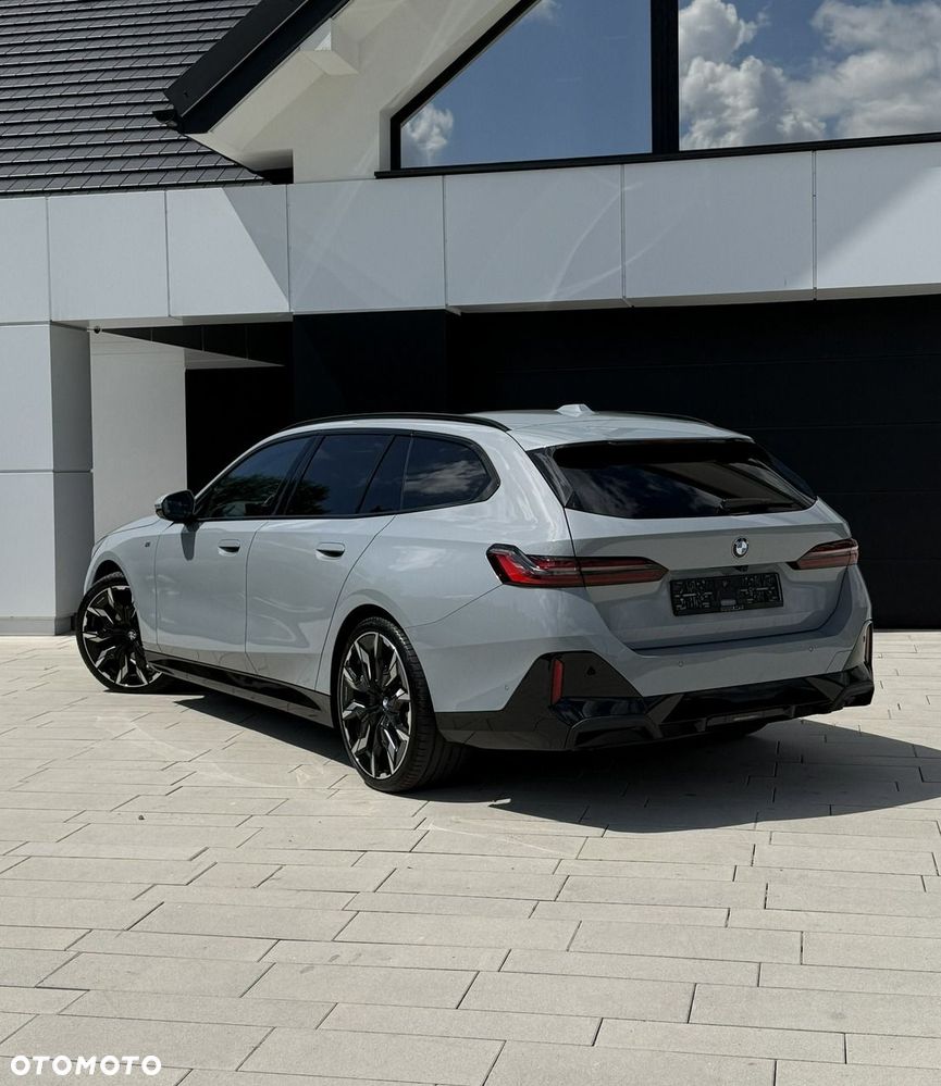 BMW Seria 5 520d xDrive mHEV M Sport - 11