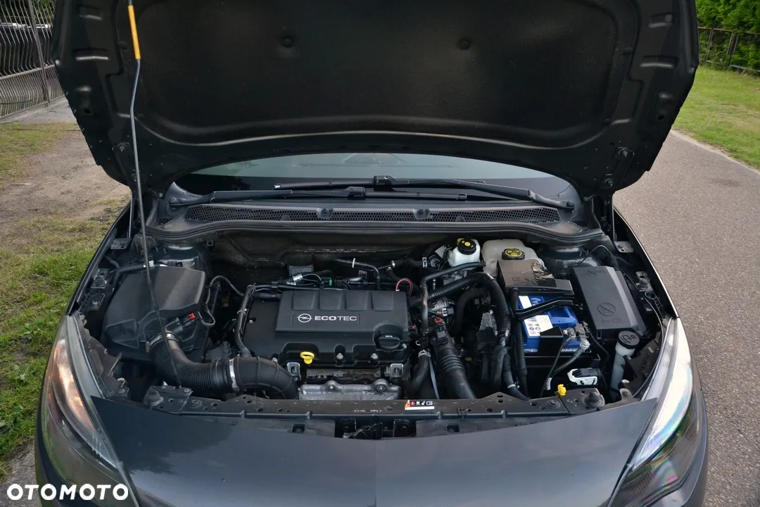 Opel Astra 1.4 Turbo Edition - 37