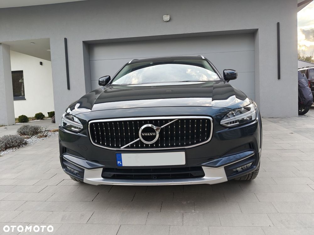 Volvo V90 D5 SCR AWD Momentum Pro - 11