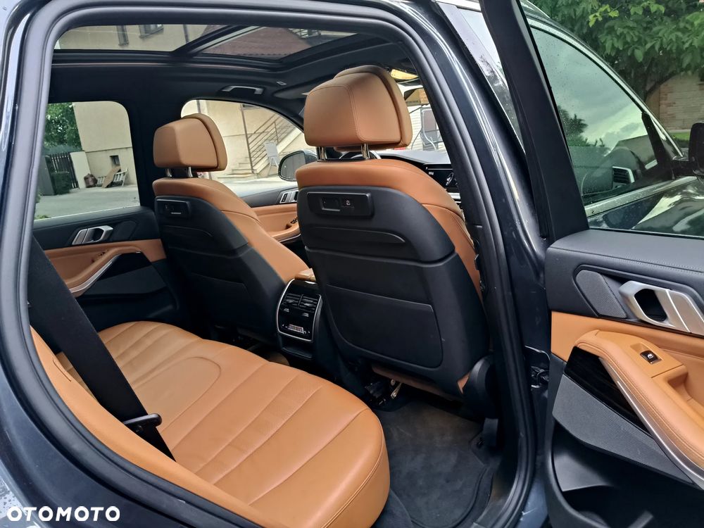 BMW X5 xDrive40i - 13