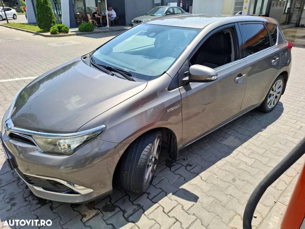 Toyota Auris 1.8 L VVT-i Hybrid Sol + - 11