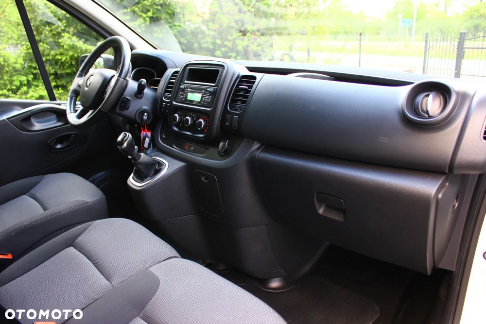 Renault TRAFIC 2.0 DCI 140KM 6 OSÓB BRYGADÓWKA LONG L2H1 FV23% - 32