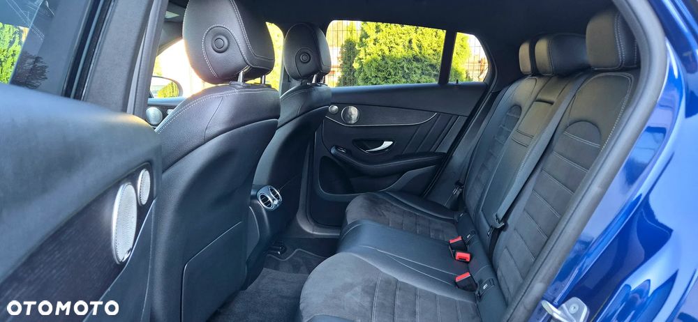 Mercedes-Benz GLC 220 d 4Matic 9G-TRONIC AMG Line Plus - 39