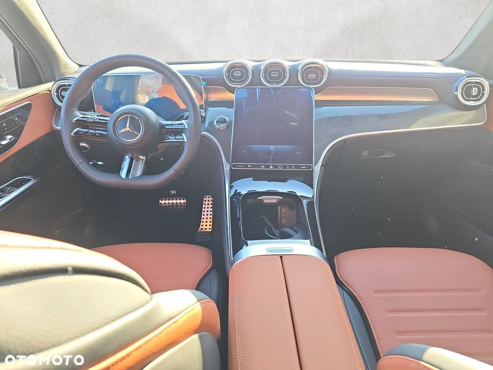 Mercedes-Benz GLC - 13